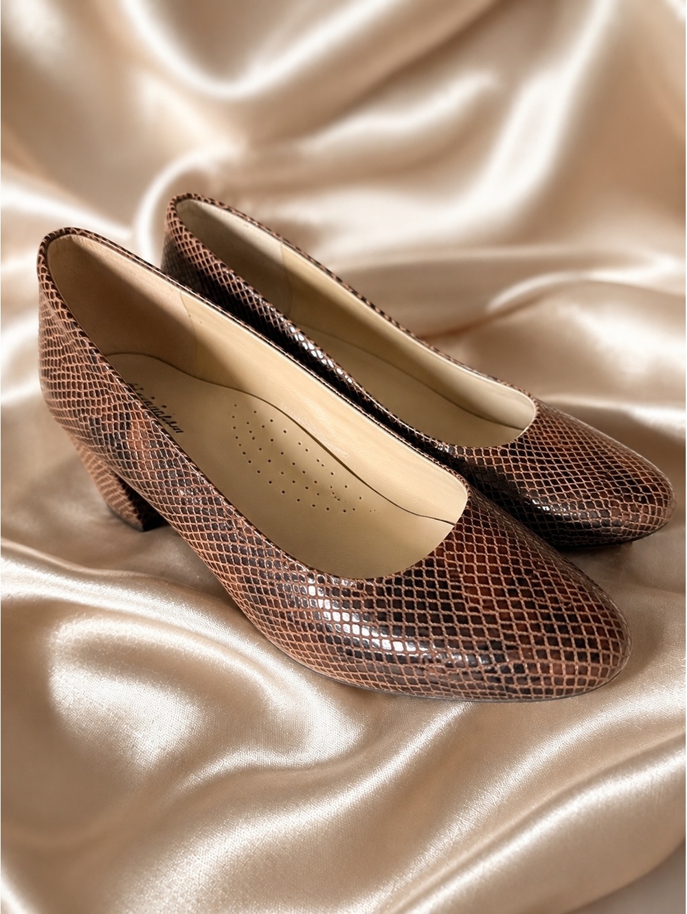 Women's Trotters Brown Snake Print Leather Low Block Heel Pumps